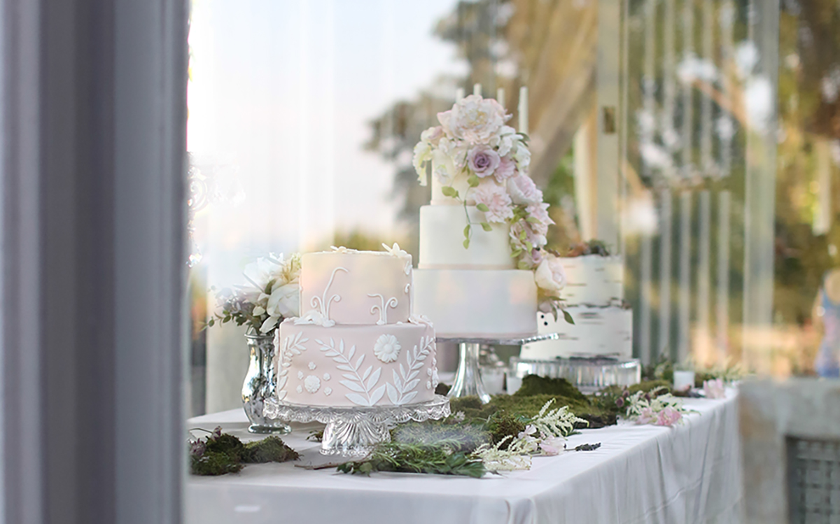 Connecticut Luxury Custom Wedding Cakes